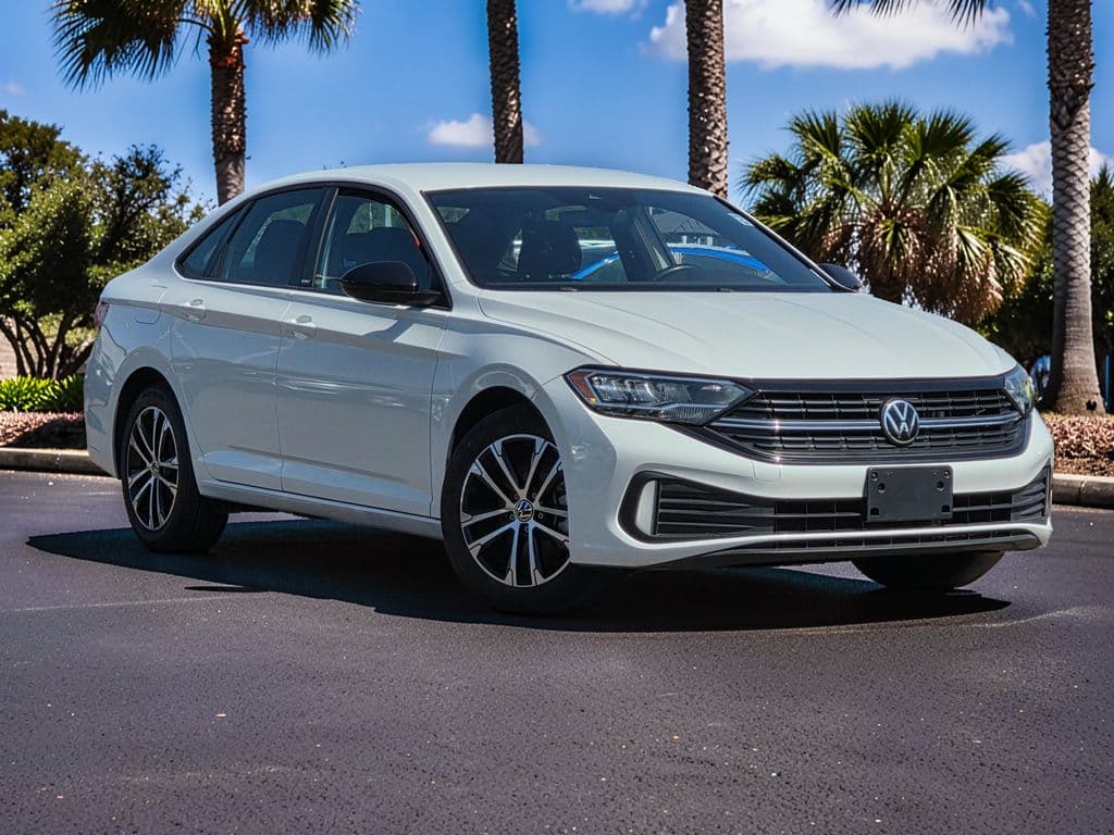 2024 Volkswagen Jetta 1.5T Sport — photo 2